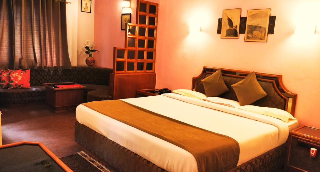 Hotel Maganji'S Abu Zewnętrze zdjęcie